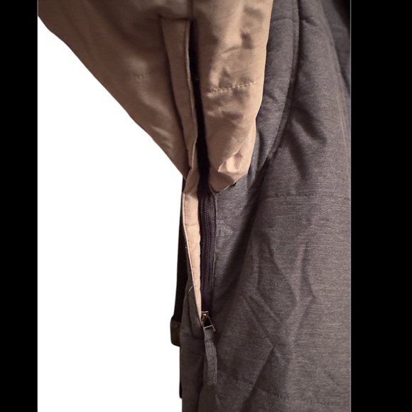 3CS The Resistance Waterproof Snowboard Jacket Size Large - Picture 8 of 8